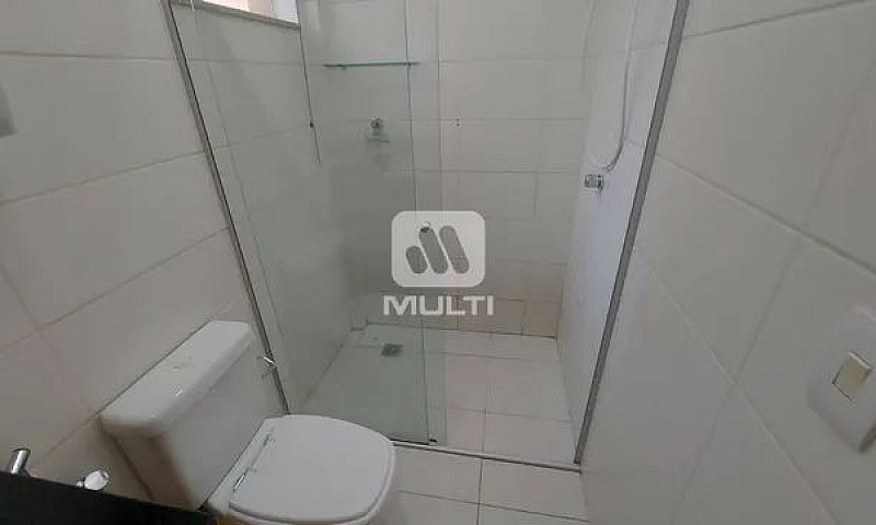 Casa De Condomínio C...
