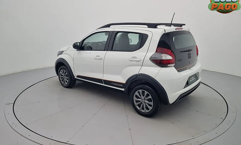 Fiat Mobi Trekking 1...