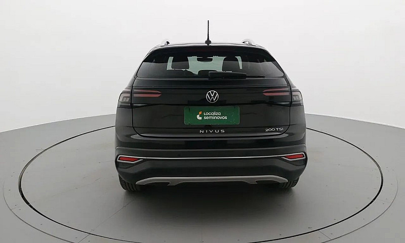Volkswagen Nivus Hig...