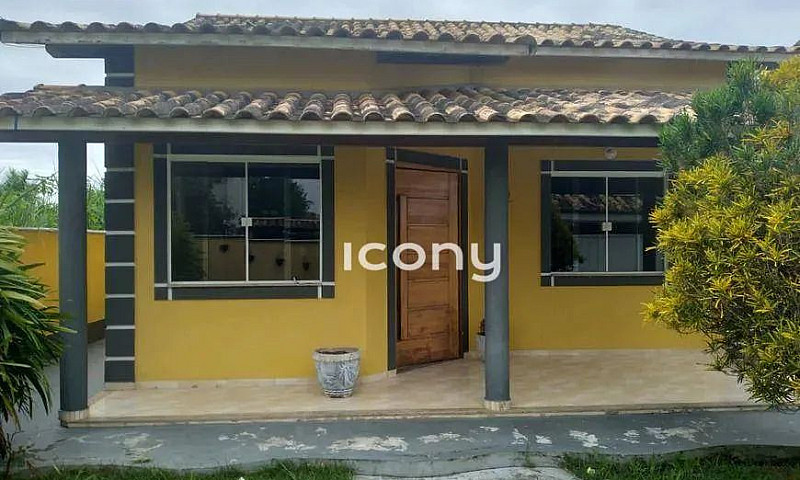 Casa Com 3 Dormitóri...