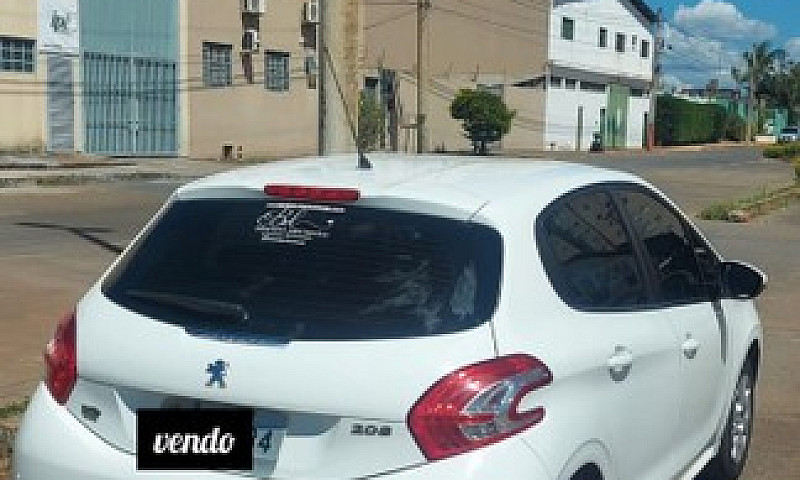 Peugeot 208 2014...