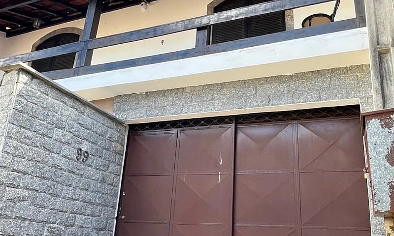 Casa Em Rua Fechada ...