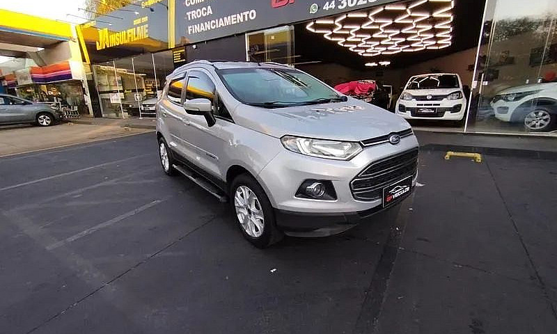 Ford Ecosport Titani...