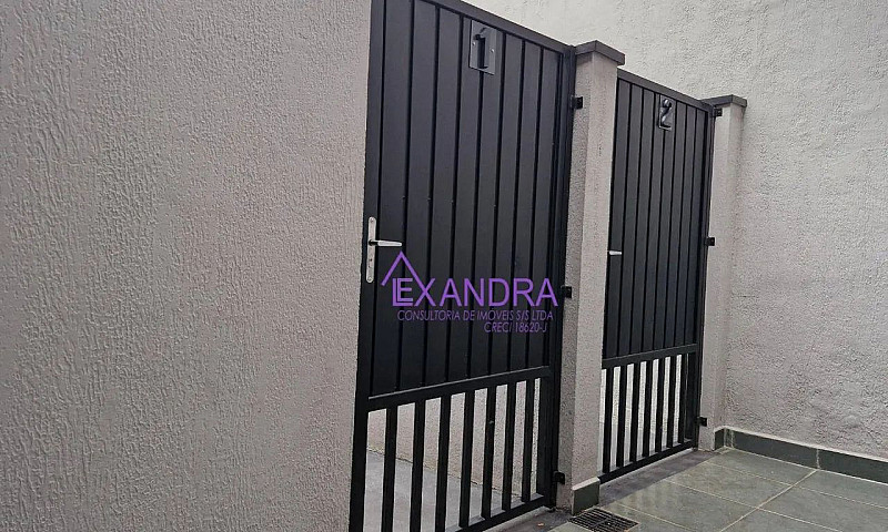 Casa Com 1 Dormitóri...