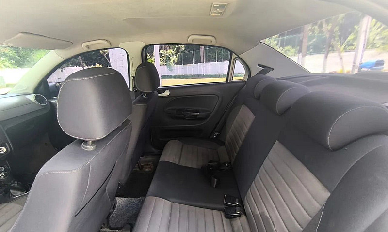 Volkswagen Voyage Co...