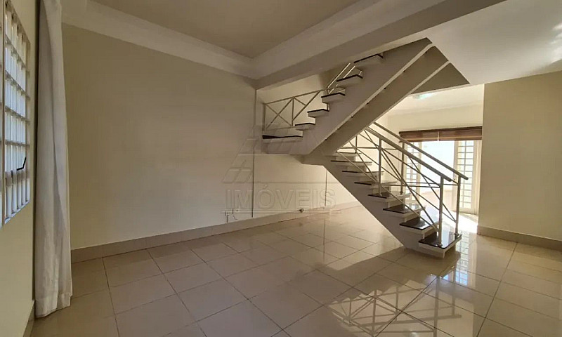 Casa Residencial À V...