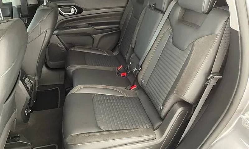 Jeep Commander 1.3 T...