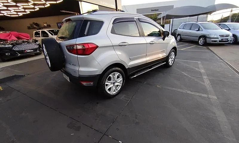 Ford Ecosport Titani...