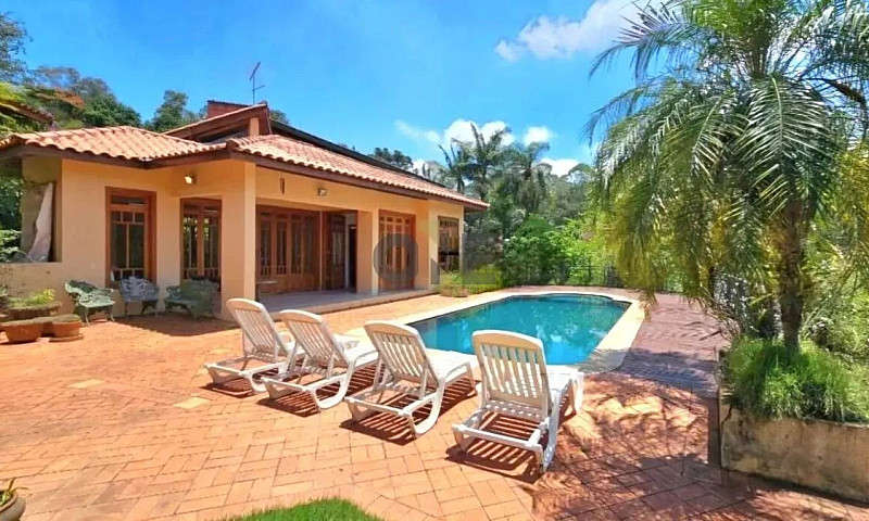 Casa Térrea Com 4 Do...