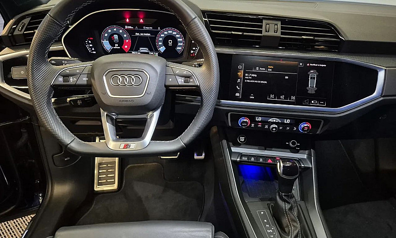 Audi Q3 Spb Perf.bla...
