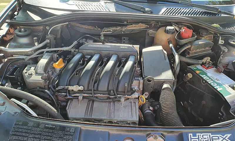 Renault Clio Hi-Flex...
