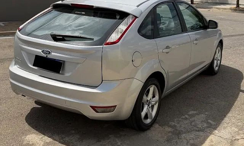 Ford Focus 1.6 S/Se/...