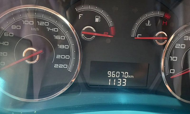 Fiat Palio Essence 1...