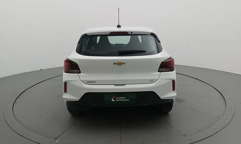 Chevrolet Onix Hatch...