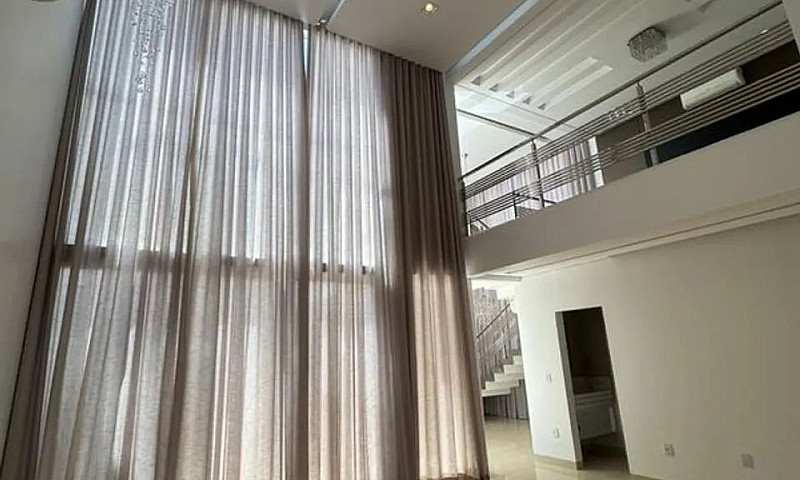 Sobrado, 325 M², 3 Q...