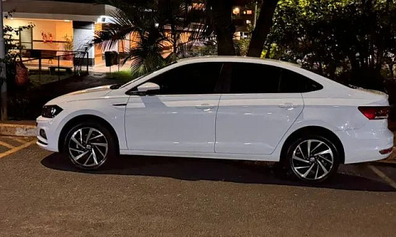Volkswagen Virtus Hi...