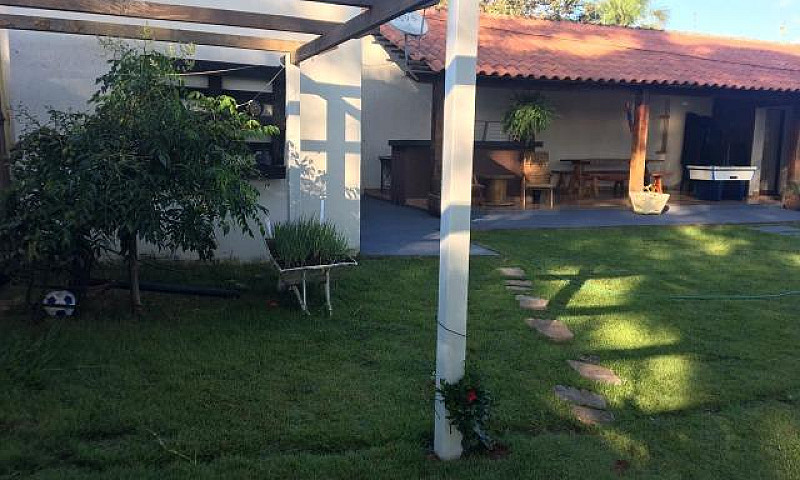 Casa De Campo, Linda...