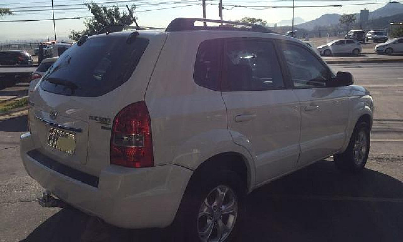 Hyundai Tucson Gls 2...