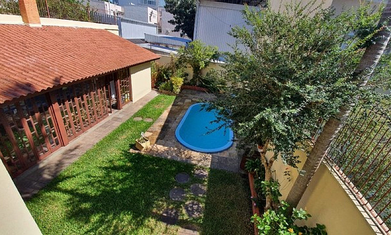 Linda Casa De 4 Dorm...