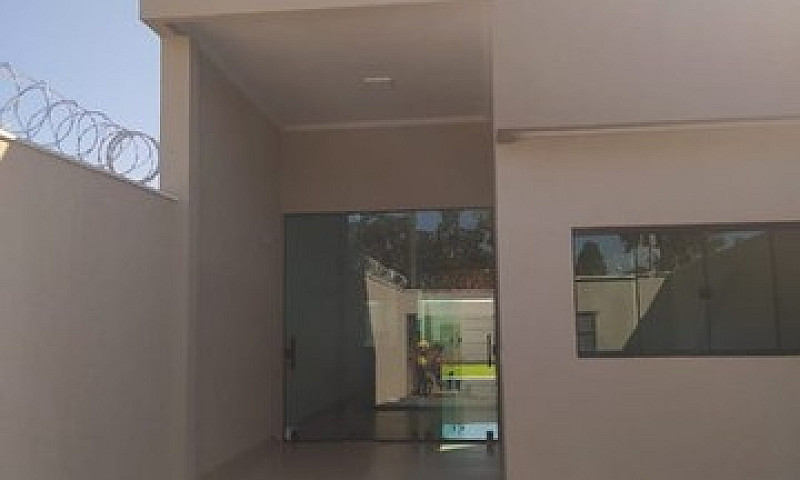 Casa  Com 3 Quartos ...