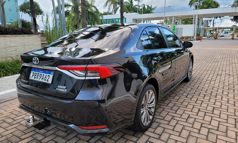 Corolla Hydrido 2020...
