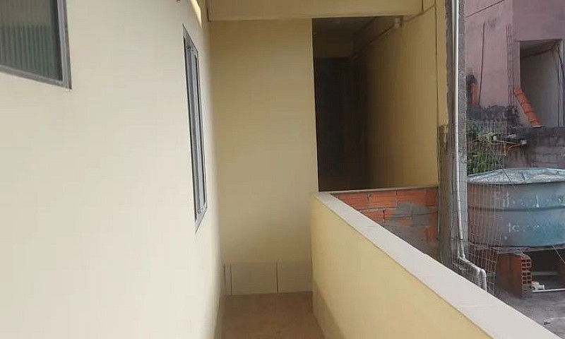 Casa De 4 Cômodos. L...