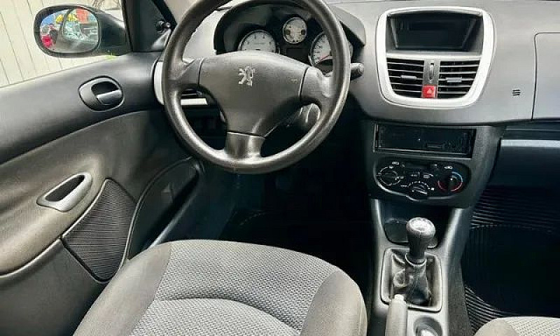 Peugeot 207 Xr 1.4 F...