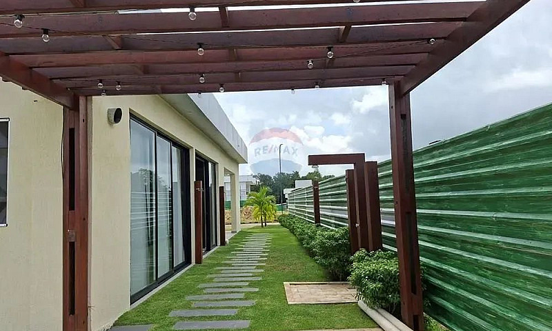 Casa Á Venda No Cond...