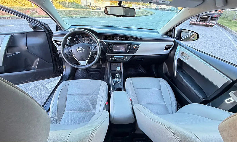 Toyota Corolla Xei 2...