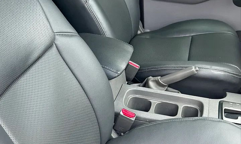 Nissan Frontier Le C...
