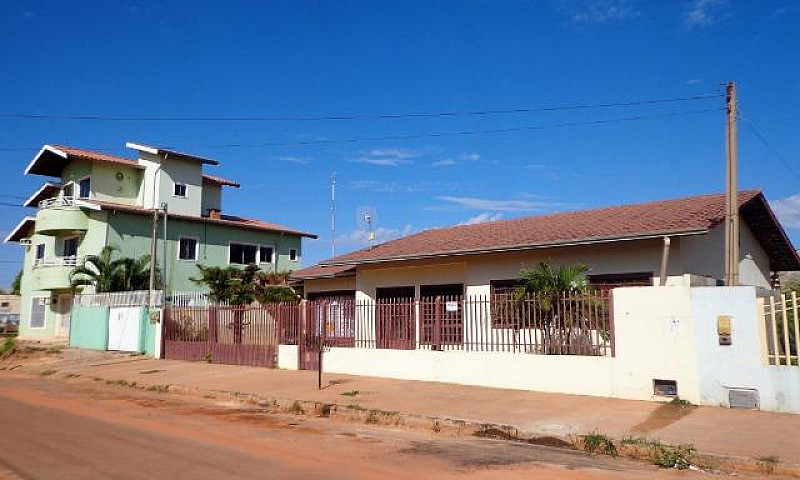 Casas Em Luiz Eduard...