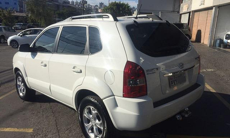 Hyundai Tucson Gls 2...