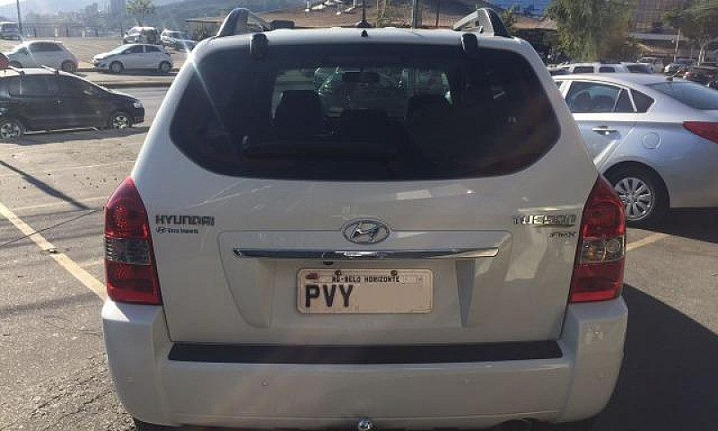 Hyundai Tucson Gls 2...