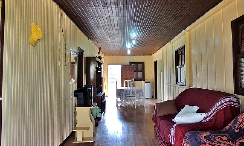 Casa Com 2 Dormitóri...