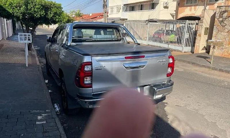 Hilux Prata ...