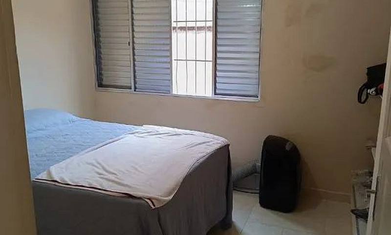 Alugo Vaga Em Quarto...