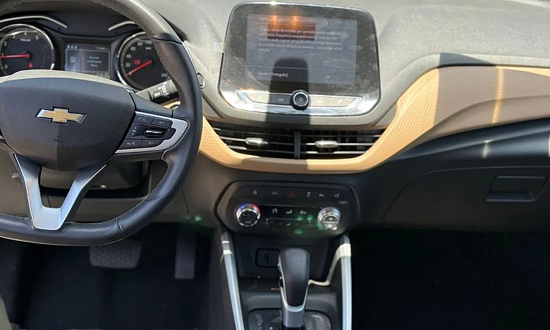 Chevrolet Onix Plus ...