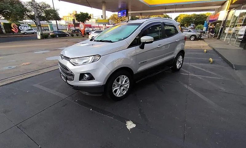 Ford Ecosport Titani...