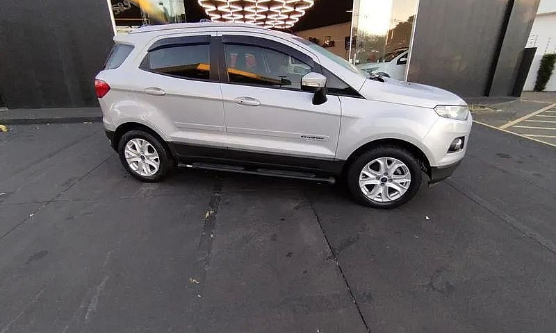 Ford Ecosport Titani...