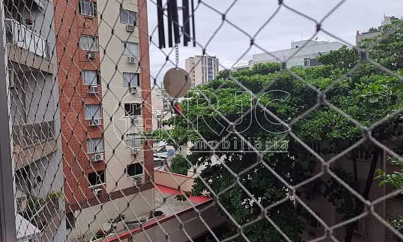 Apartamento - Padrão...