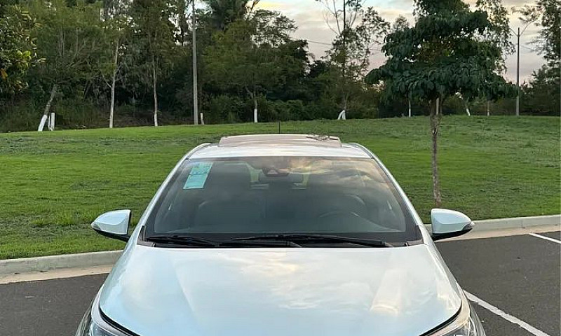 Toyota Yaris Xls 1.5...
