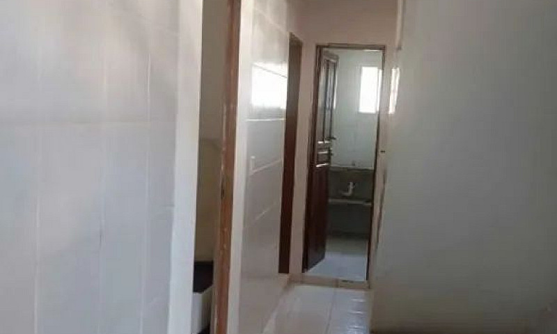 Alugo Quarto Em Casa...