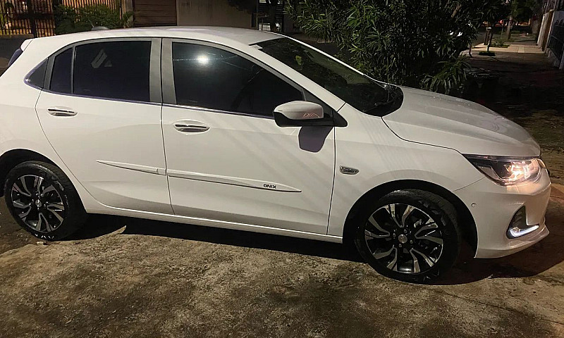 Chevrolet Onix Hatch...