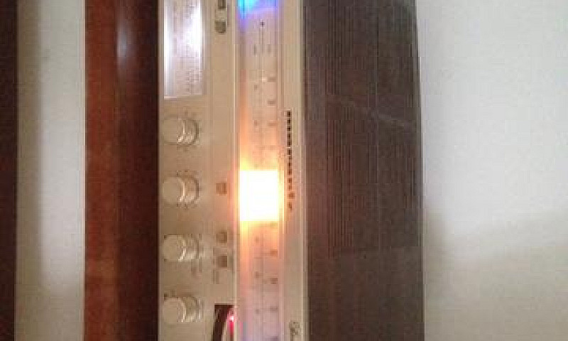 Receiver Marantz Sr1...