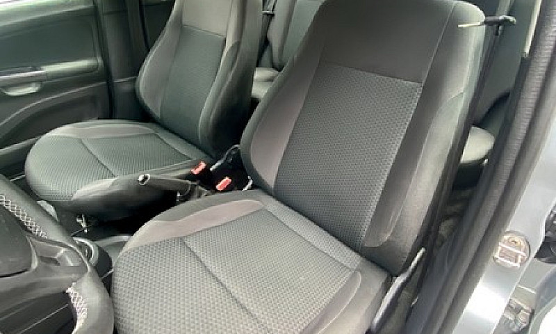 Volkswagen Voyage Ms...