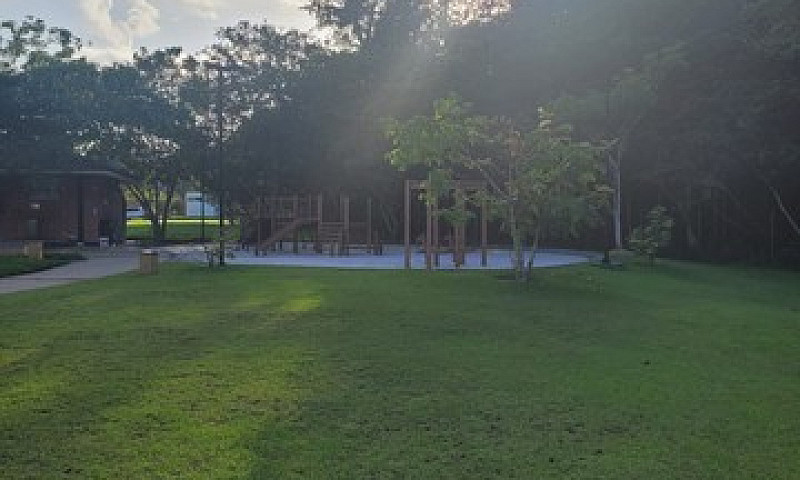 Casa De Condomínio P...