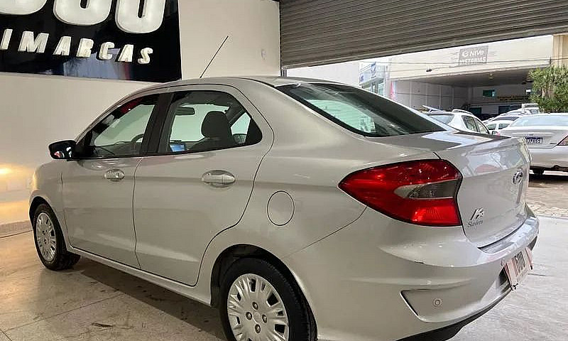 Ford Ka+ Sedan 1.0 S...
