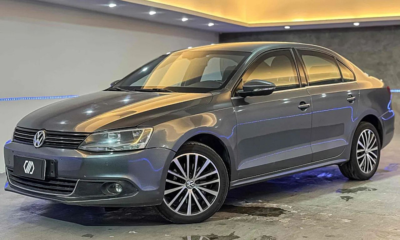 Volkswagen Jetta Com...