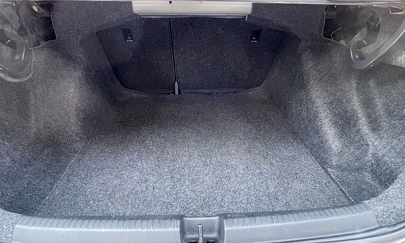 Volkswagen Virtus Hi...