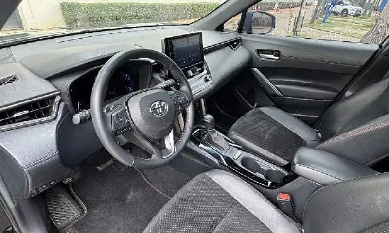 Toyota Corolla Altis...